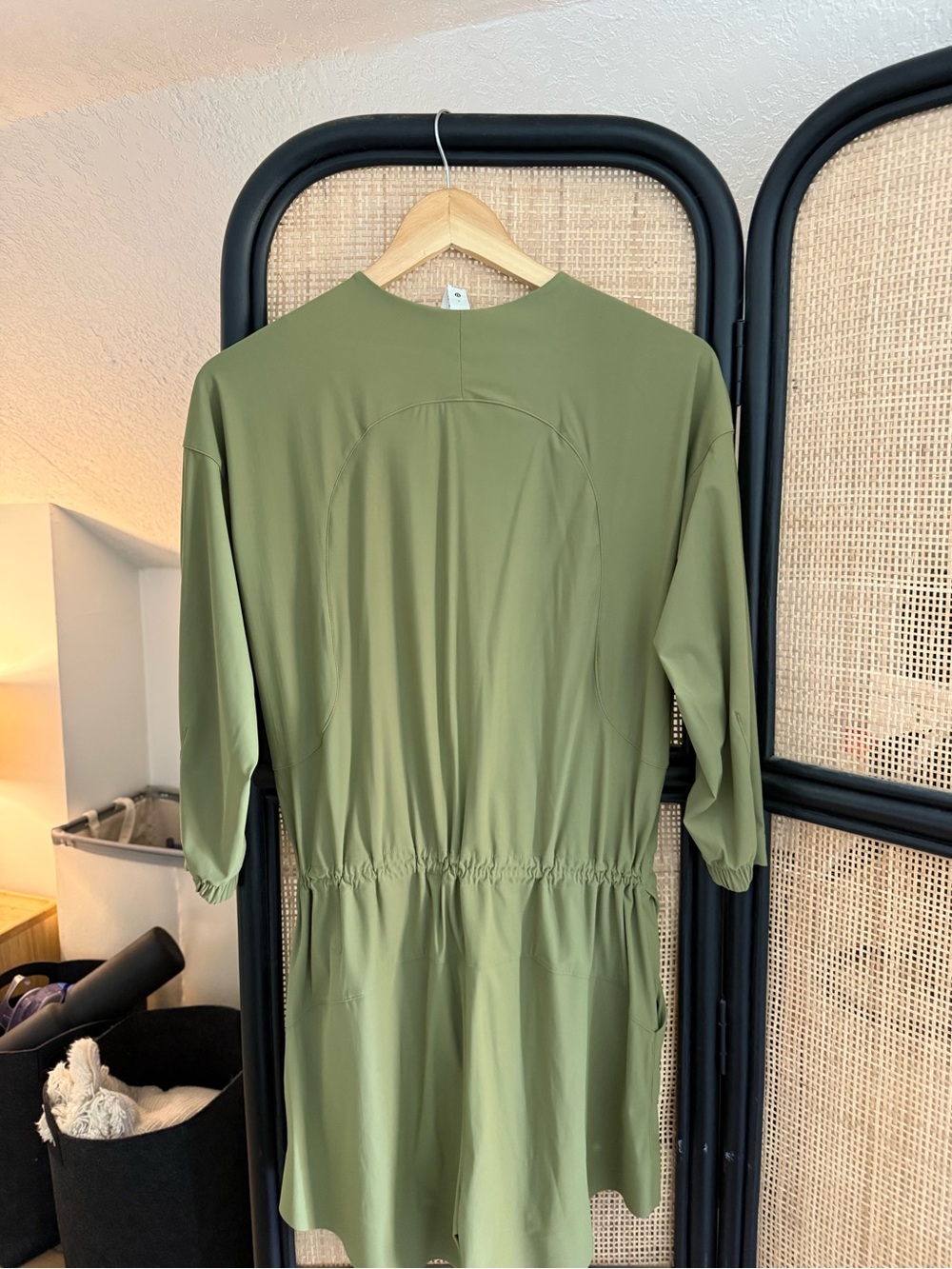 lululemon Women’s Olive Green Active Long Sleeve Romper Size 4